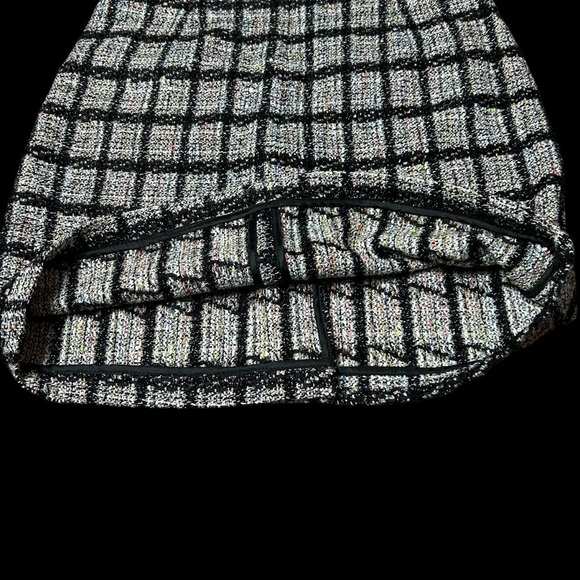 Bagatelle Collection Button Front Black and Confetti Tweed Mini Skirt Sz. M - Picture 8 of 16